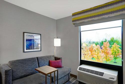 Habitación Doble - Cama extragrande - No fumadores del hotel Hampton Inn Utica