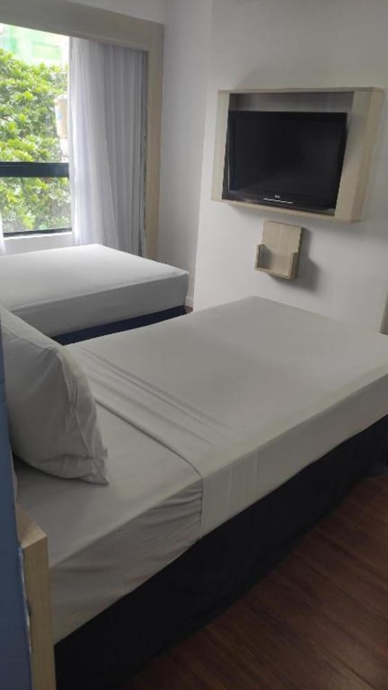 Habitación Classic con dos camas individuales del hotel Mercure Recife Navegantes. Foto 4