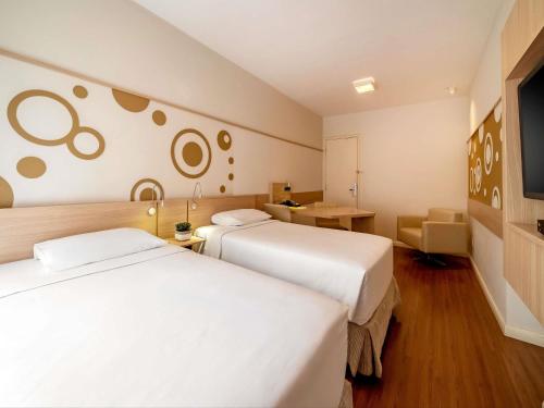 Habitación Doble Estándar - 2 camas del hotel Mercure Sao Paulo Alamedas. Foto 4