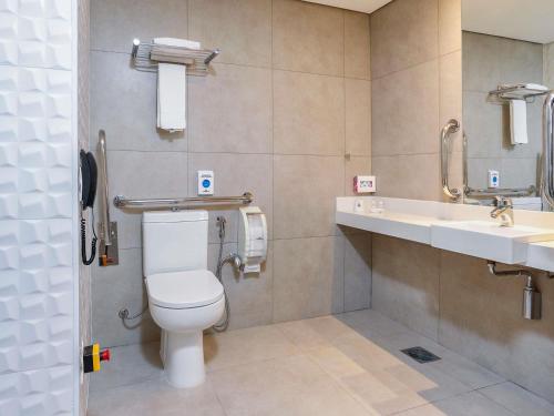 Habitación Superior Adaptada con cama grande del hotel Mercure Sao Paulo Alamedas. Foto 1