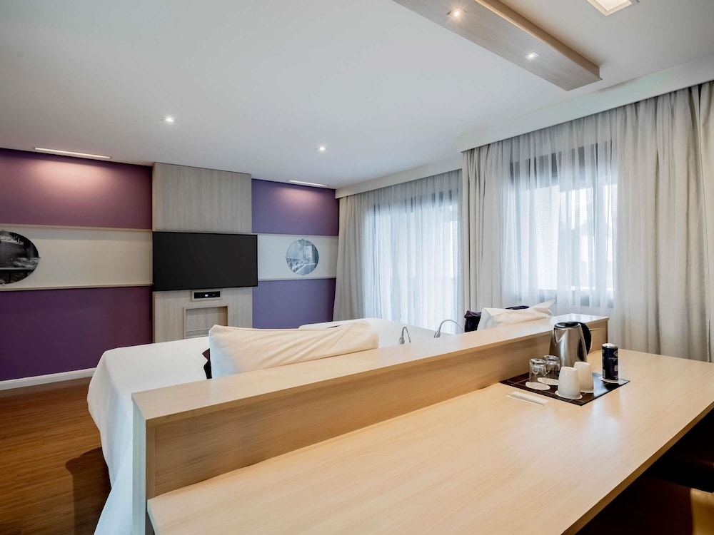 Habitación Standard con 2 camas individuales del hotel Mercure Sao Paulo Pamplona. Foto 1