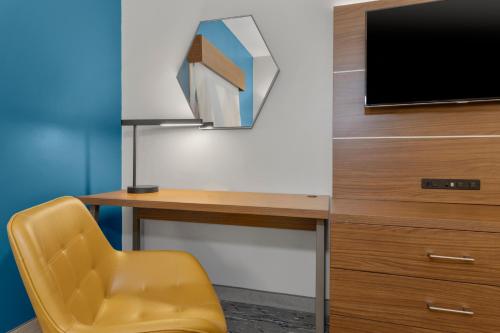 Habitación Doble con bañera - Adaptada para personas de movilidad reducida del hotel Holiday Inn Express & Suites West Coxsackie. Foto 2