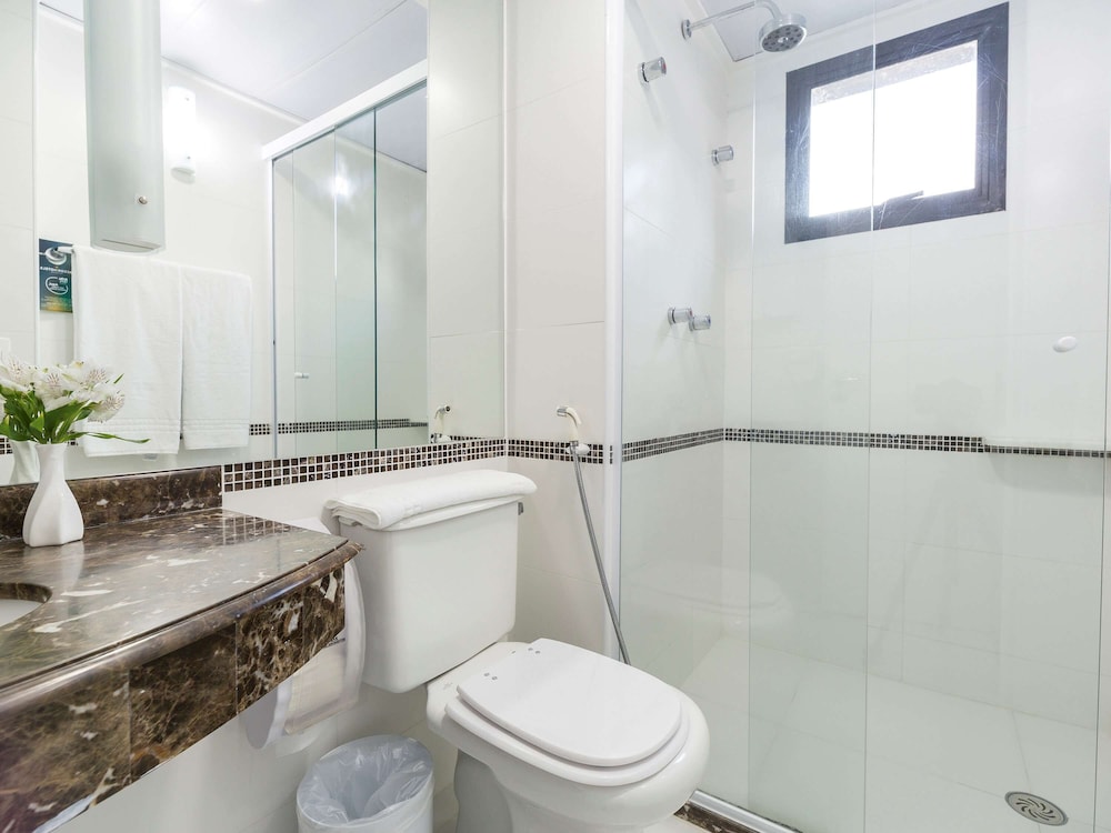 Apartamento de categoría superior con cama de matrimonio del hotel Mercure Sao Paulo Ibirapuera Privilege. Foto 3