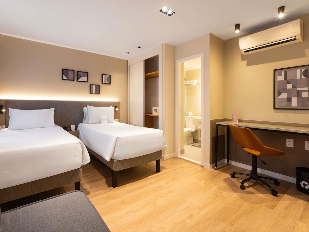 Apartamento Estándar con 2 camas individuales del hotel Mercure Sao Paulo Vila Olimpia. Foto 6