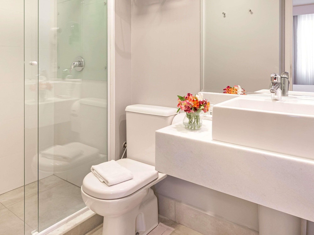 Apartamento Estándar con 2 camas individuales del hotel Mercure Sao Paulo Vila Olimpia. Foto 7