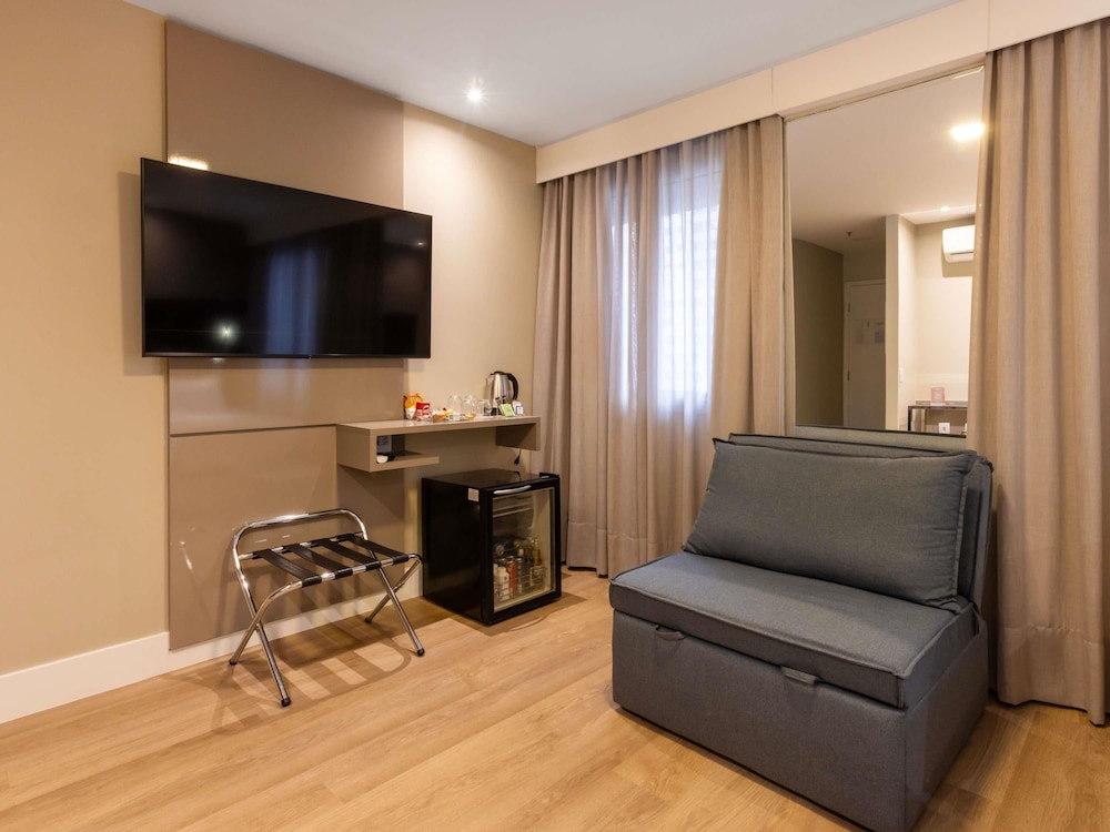 Apartamento Estándar con 2 camas individuales del hotel Mercure Sao Paulo Vila Olimpia. Foto 11
