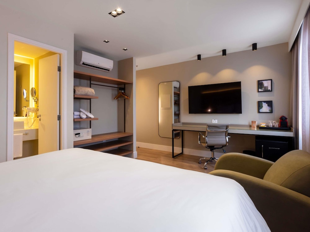 Apartamento Privilege con cama King y vistas a São Paulo del hotel Mercure Sao Paulo Vila Olimpia. Foto 10