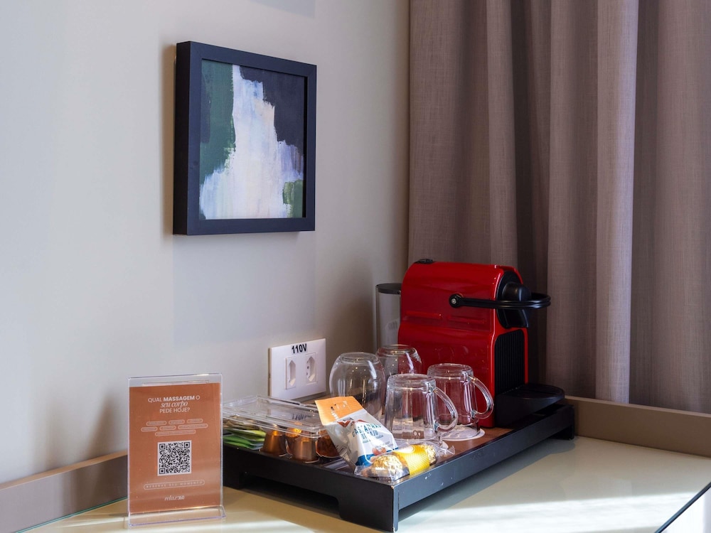 Apartamento Privilege con cama King y vistas a São Paulo del hotel Mercure Sao Paulo Vila Olimpia. Foto 11