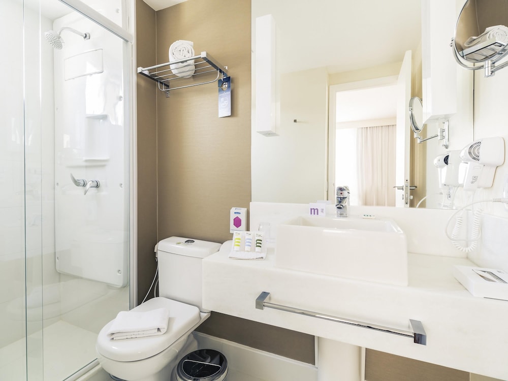 Apartamento Superior con 2 camas individuales y vistas a São Paulo del hotel Mercure Sao Paulo Vila Olimpia. Foto 8