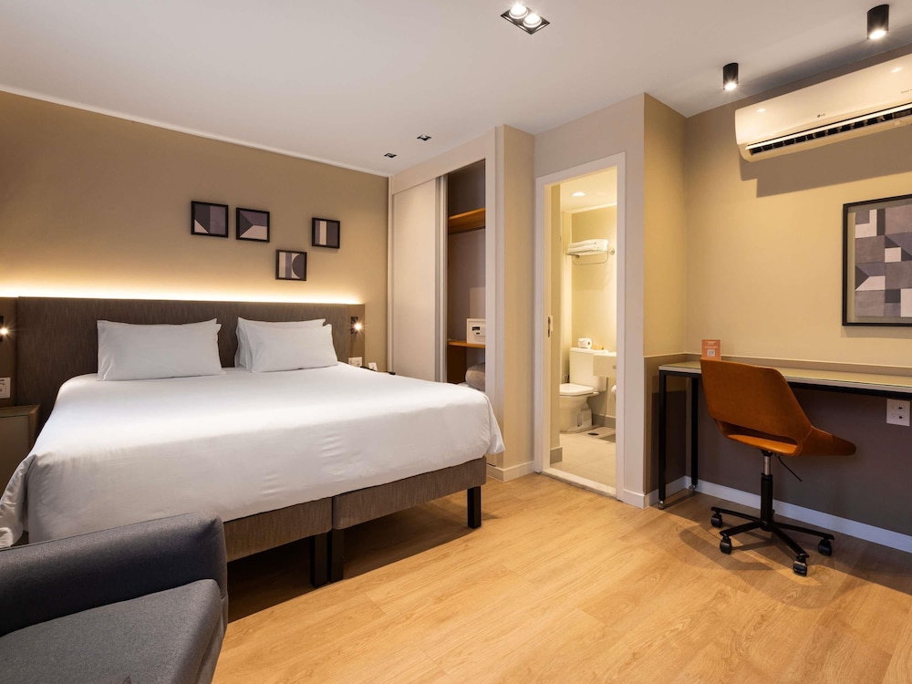 Habitación Deluxe, 1 cama doble del hotel Mercure Sao Paulo Vila Olimpia. Foto 4
