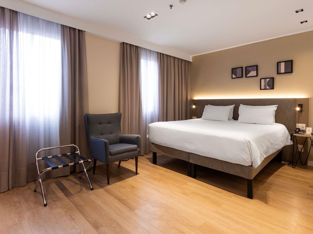 Habitación Deluxe, 1 cama doble del hotel Mercure Sao Paulo Vila Olimpia. Foto 7