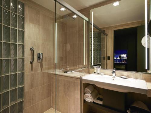 Habitación Premium Deluxe - cama grande del hotel Pullman Sao Paulo Ibirapuera. Foto 4