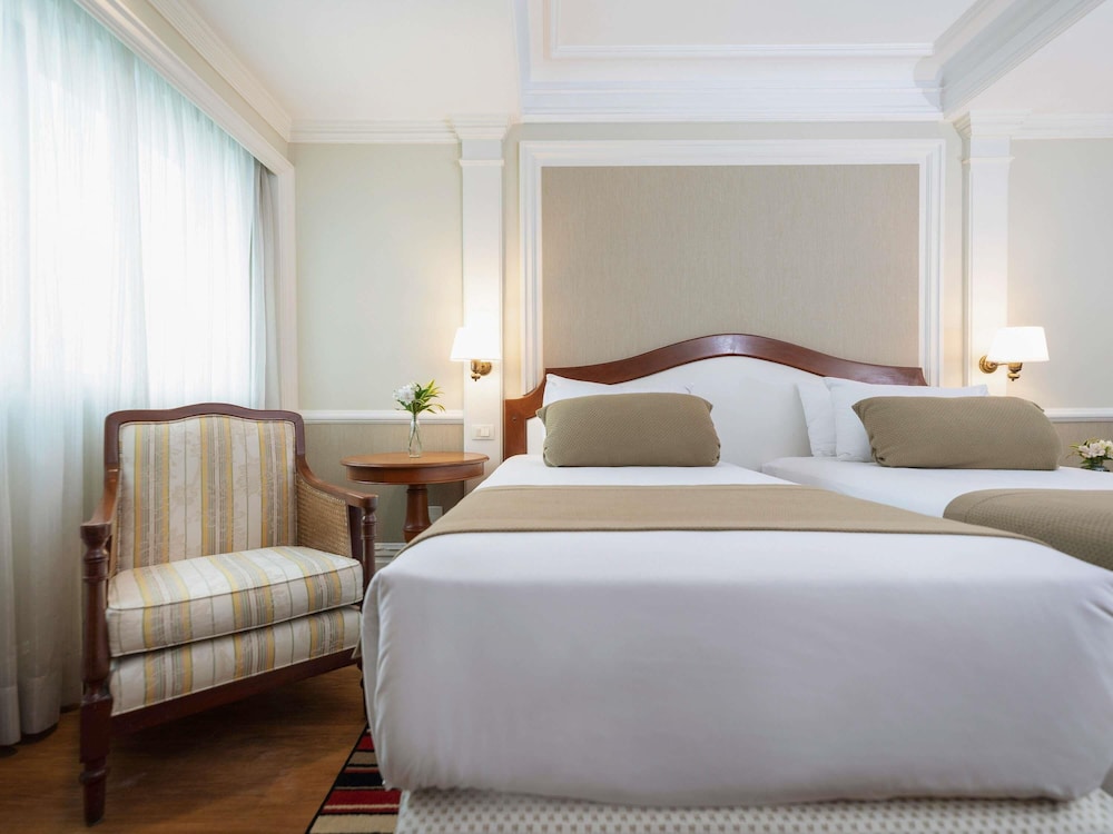Habitación superior con 2 camas individuales del hotel Grand Mercure Sao Paulo Ibirapuera. Foto 3