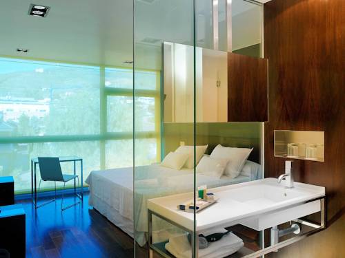 Doble Básica del hotel Ikonik Angli. Foto 2