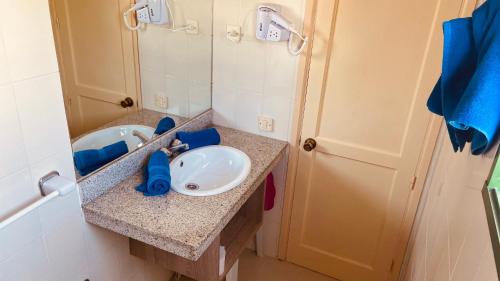 Apartamento de 1 dormitorio del hotel Casthotels Fuertesol Bungalows. Foto 15