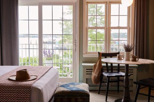 Harbor View Balcony Two Queen del hotel The Harborfront Inn