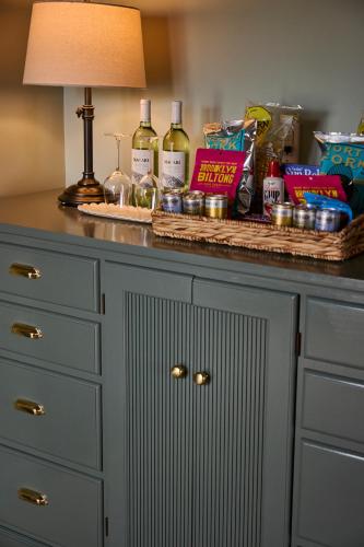 Harbor View Balcony Two Queen del hotel The Harborfront Inn. Foto 4