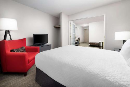 Suite de 1 dormitorio del hotel Country Inn & Suites by Radisson, Big Flats (Elmira), NY. Foto 1