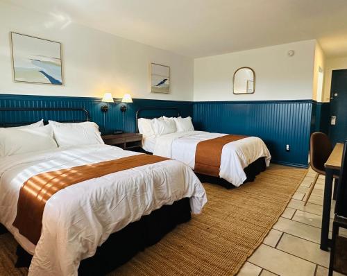 Habitación Doble - 2 camas dobles del hotel Budget Host East End In Riverhead