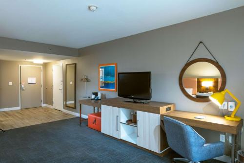 Habitación adaptada para personas de movilidad reducida - 2 camas grandes - No fumadores del hotel Hampton Inn and Suites Jamestown