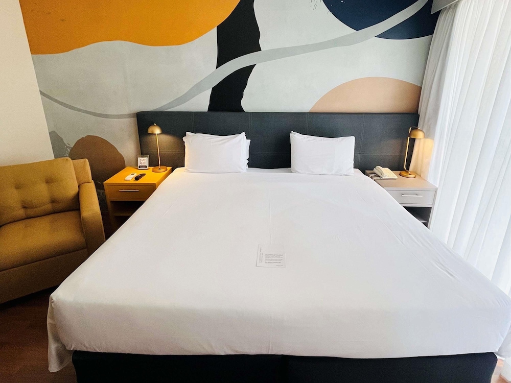 Suite ejecutiva, 1 cama de matrimonio grande del hotel Mercure São Paulo Grand Plaza Paulista. Foto 5