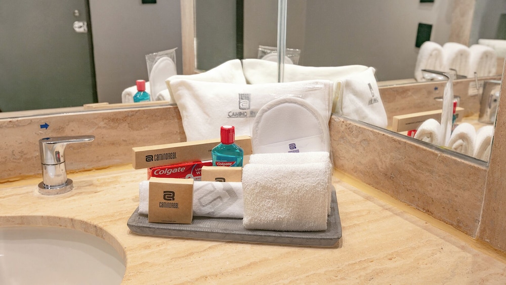 King Master Suite del hotel Camino Real Aeropuerto Mexico. Foto 16