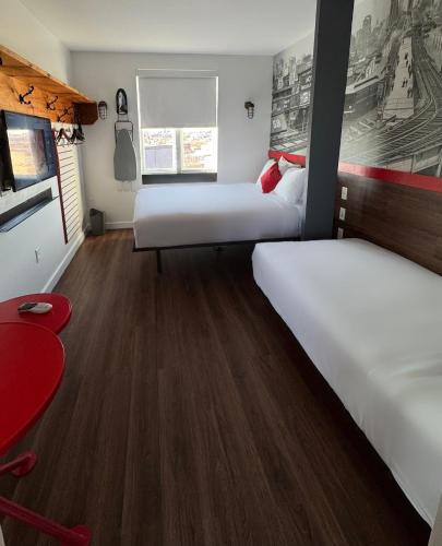 Habitación con sofá cama - Cama grande del hotel 1080 Brooklyn. Foto 6