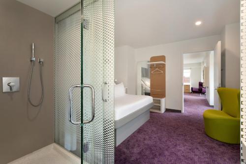 Suite VIP del hotel Yotel Boston. Foto 3