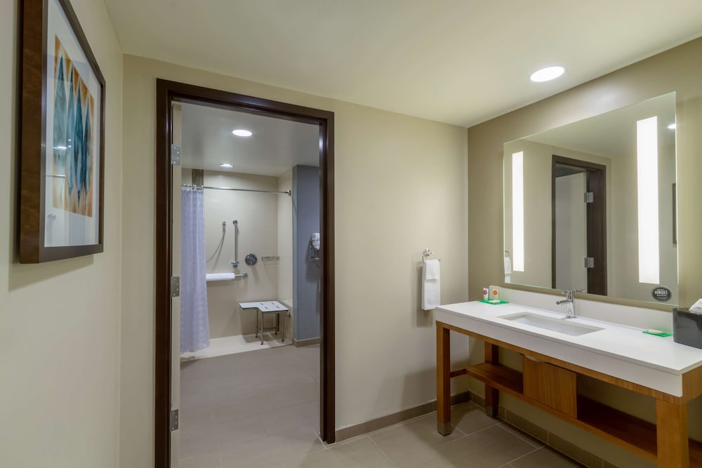 Estándar Dos Camas Queen (más sofá - cama) del hotel Hyatt Place Blacksburg / University. Foto 5