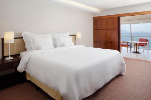 Suite Junior con vistas frontales al mar del hotel Rio Othon Palace. Foto 1