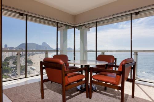 Suite Junior con vistas frontales al mar del hotel Rio Othon Palace. Foto 2