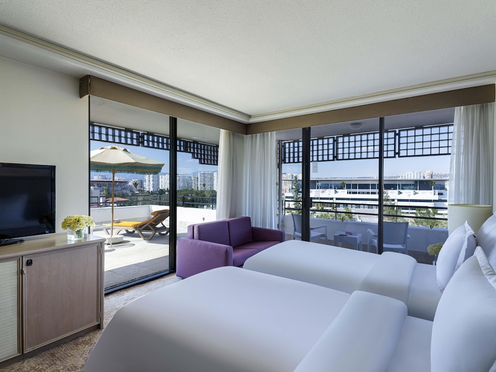 Suite Familiar con Terraza, Vistas al Mar, Cama King y Dos Camas Individuales del hotel Rixos Downtown Antalya All Inclusive - The Land Of Legends Access. Foto 2