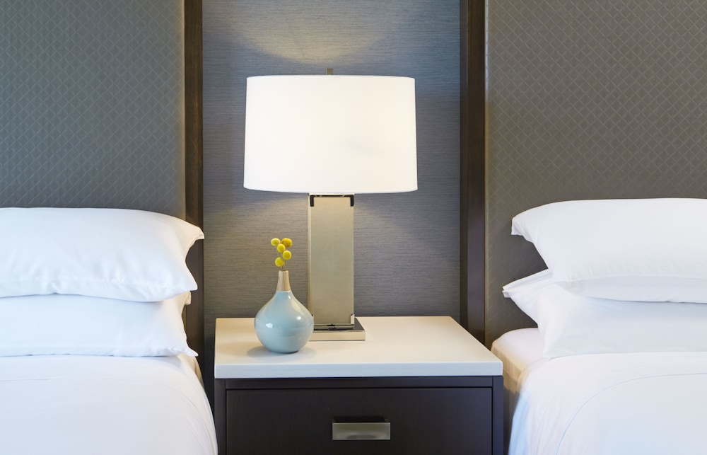 Dos camas Queen del hotel Hyatt Regency Atlanta Perimeter At Villa Christina. Foto 1