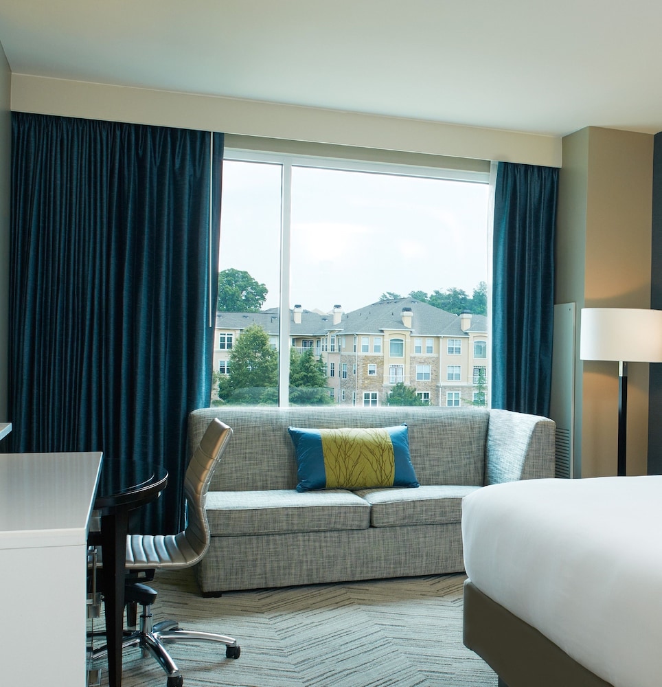 Cama King del hotel Hyatt Regency Atlanta Perimeter At Villa Christina. Foto 4