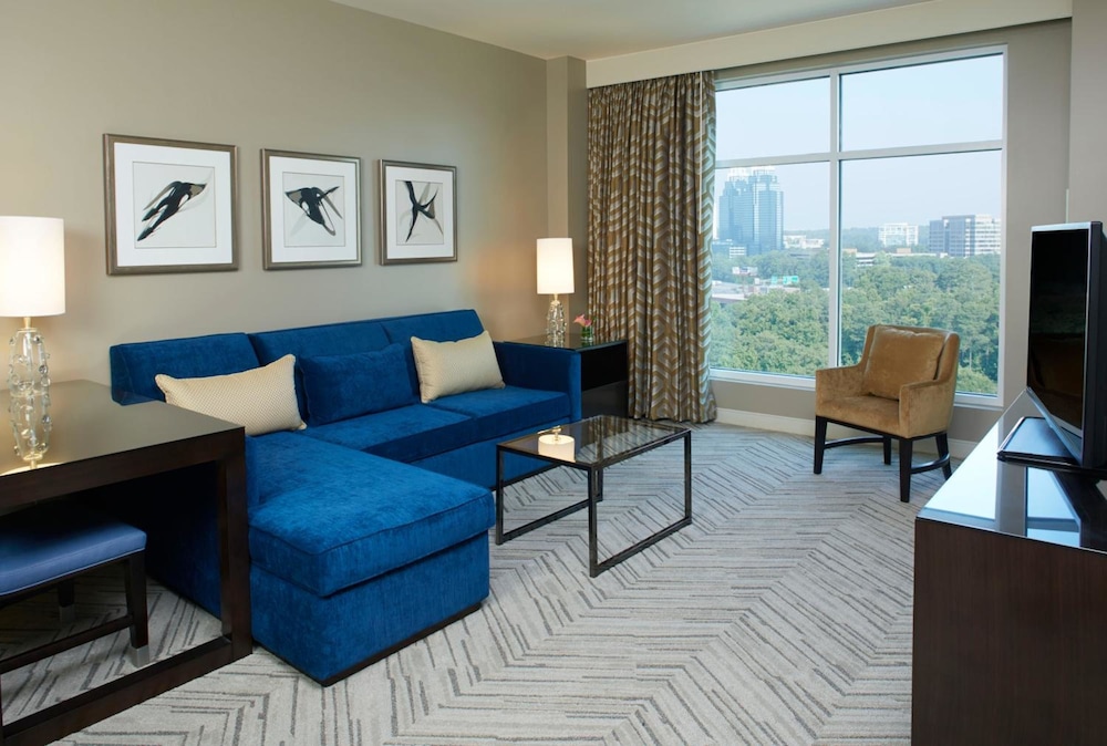 Suite Ejecutiva del hotel Hyatt Regency Atlanta Perimeter At Villa Christina. Foto 2