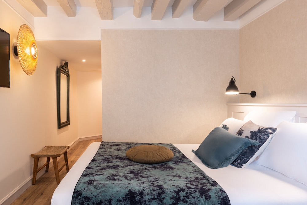 Habitación doble del hotel Touraine Opera. Foto 1