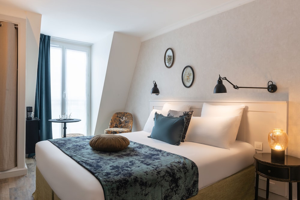 Habitación doble del hotel Touraine Opera. Foto 5