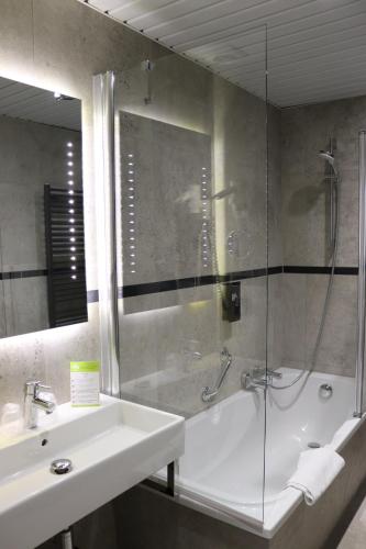 Habitación doble Grand Place con 2 camas del hotel Floris Arlequin Grand Place. Foto 3