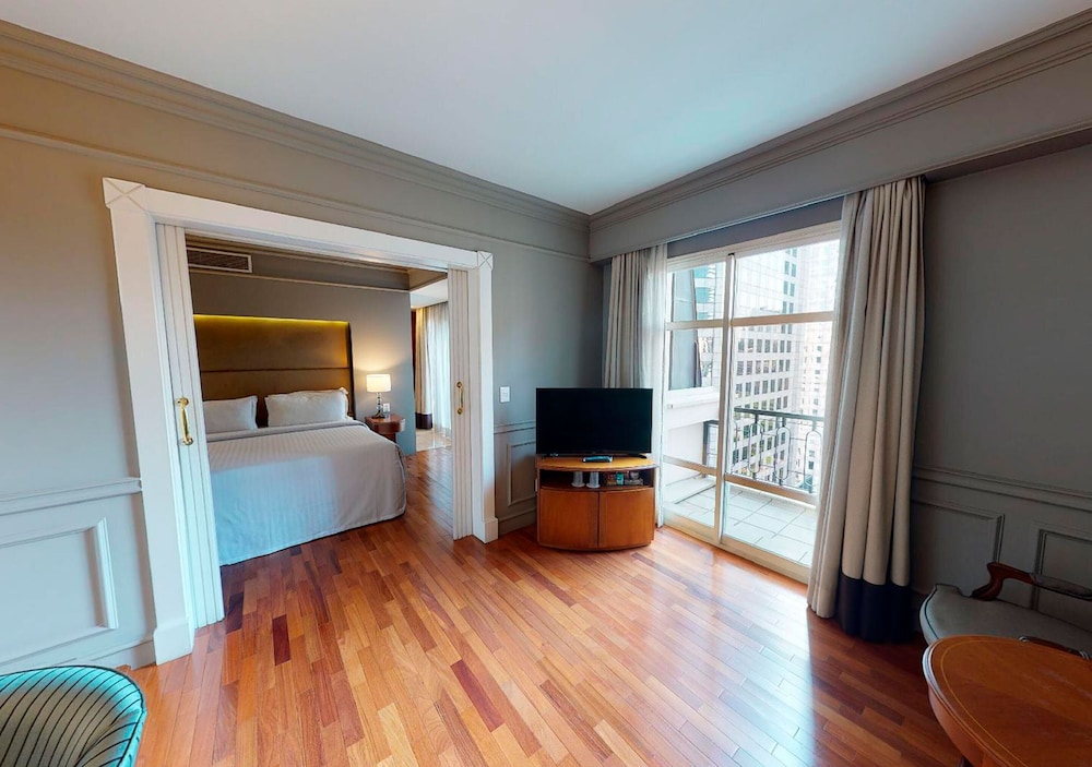 Suite Deluxe del hotel Gran Estanplaza Berrini