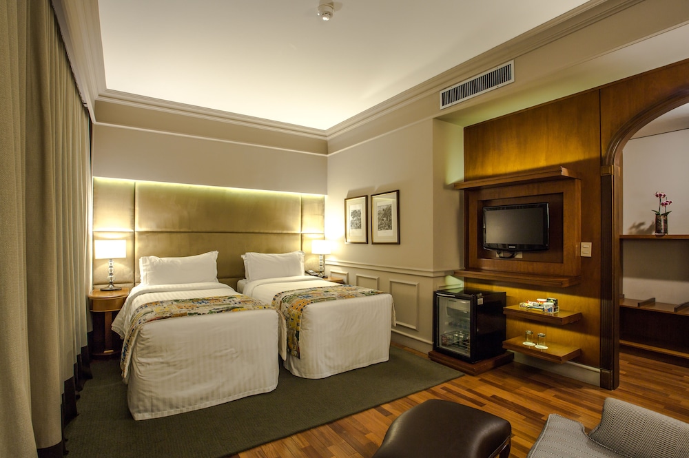 Habitación estándar con 2 camas individuales del hotel Gran Estanplaza Berrini. Foto 3