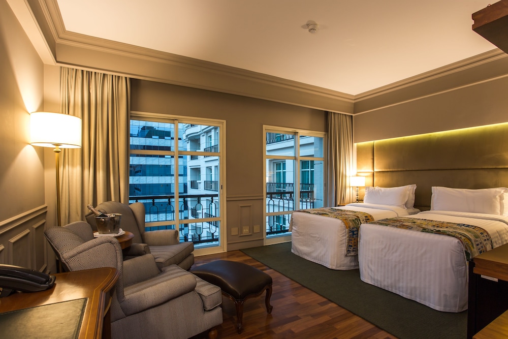 Habitación estándar con 2 camas individuales del hotel Gran Estanplaza Berrini. Foto 4