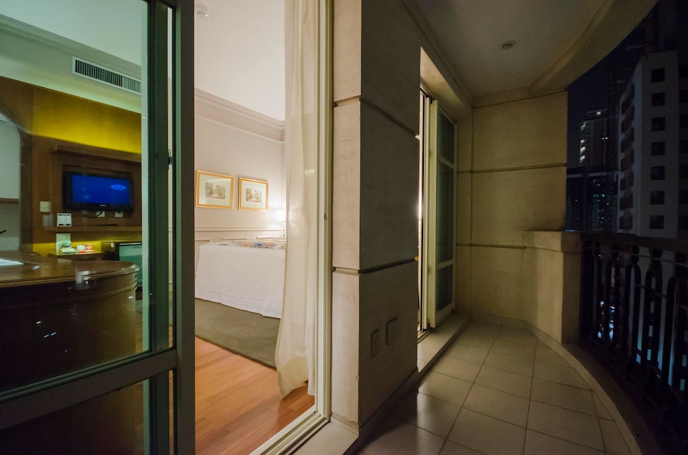 Habitación estándar con 2 camas individuales del hotel Gran Estanplaza Berrini. Foto 5