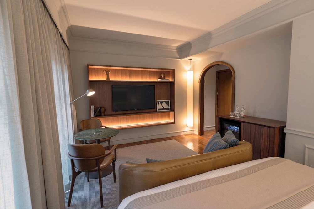 Suite estudio estándar del hotel Gran Estanplaza Berrini. Foto 1