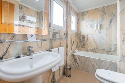 Habitación Doble con vistas al mar del hotel Soho Boutique Los Naranjos. Foto 6