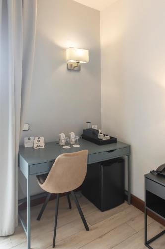 Habitación Doble con balcón - 1 o 2 camas del hotel Soho Boutique Los Naranjos. Foto 2