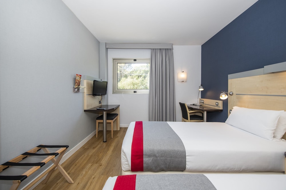 Habitación estándar, 2 camas individuales (Free Breakfast) del hotel Holiday Inn Express Barcelona-montmeló, An Ihg. Foto 5