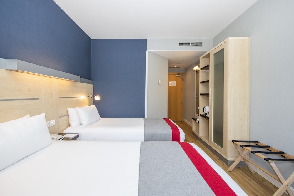 Habitación estándar (Free Breakfast) del hotel Holiday Inn Express Barcelona-montmeló, An Ihg. Foto 3