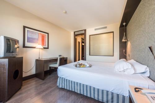 Habitación Doble del hotel Mercader. Foto 9