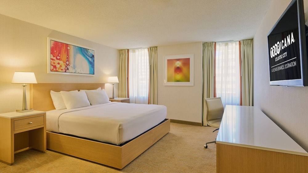 NORTH CLASSIC ROOM 1 KING NON - SMOKING del hotel Tropicana Atlantic City. Foto 1