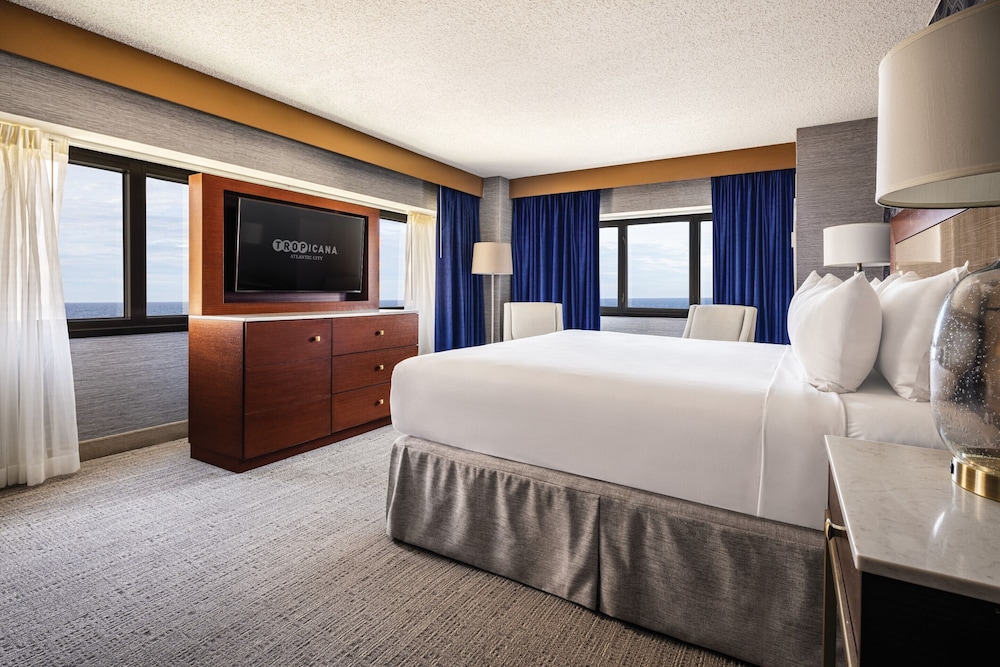 SOUTH OCEAN VIEW EXECUTIVE ROOM 1 KING NON - SMOKING del hotel Tropicana Atlantic City